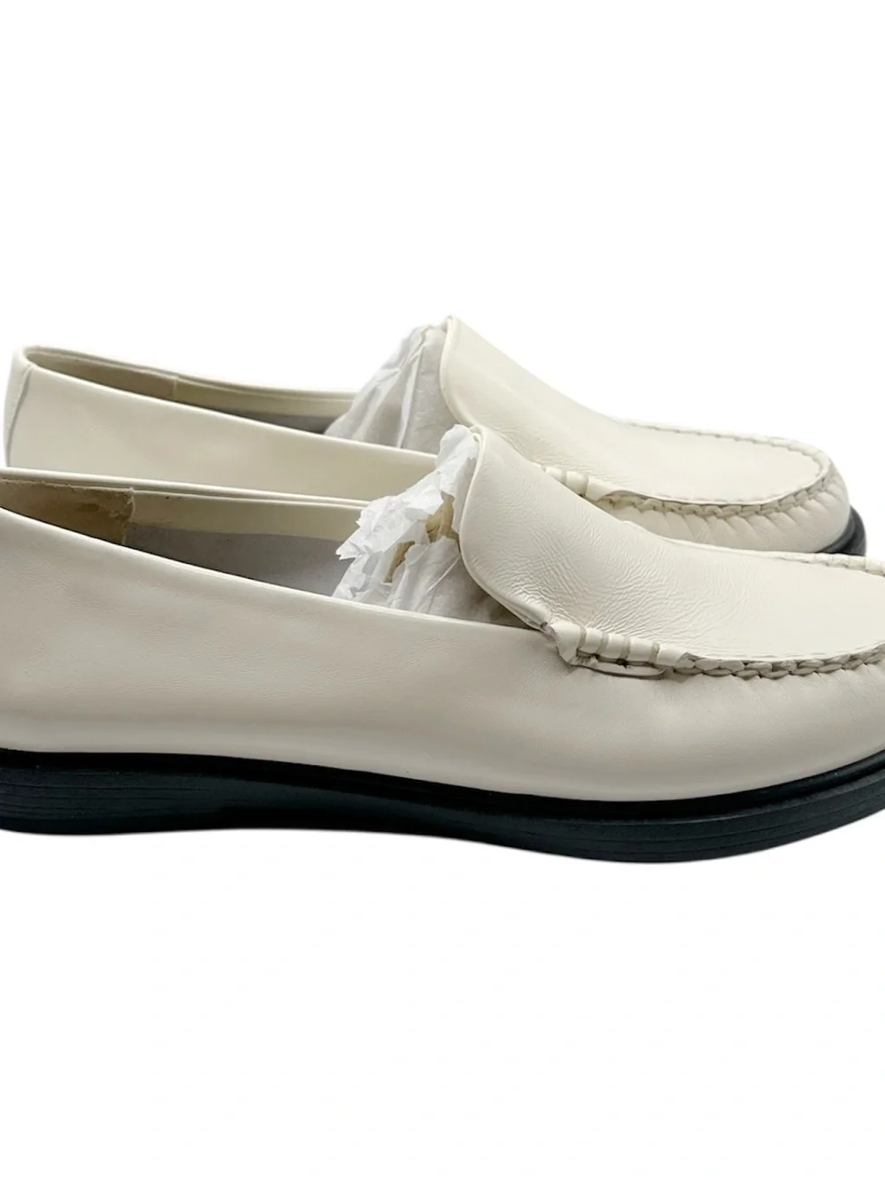 G.H. Bass Women’s Cream Leather Loafers Slip On Shoes US 8.5 EU 39 NEW